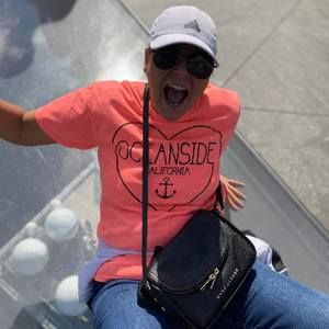 Meet your Posher, Lori